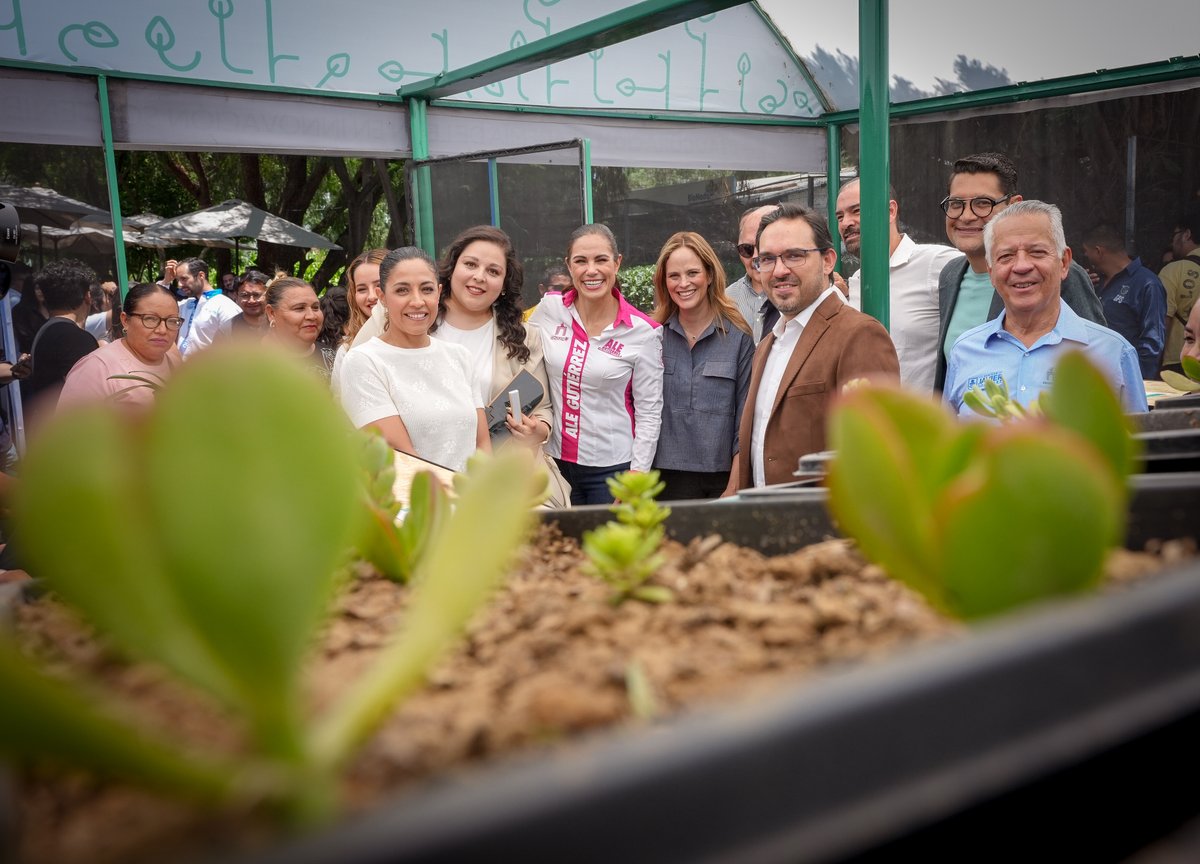 economia_leon's tweet photo. #AvanzaLeón | Con la inauguración de la Academia de Innovación Sostenible en el BioNodo Bajío, Impulsamos el talento de jóvenes, productores y emprendedores con capacitación en agroindustria, biotecnología, economía circular, energías renovables y tecnologías aplicadas. ♻🌱👩🏽‍🏫 https://t.co/TCRcdbRY2T