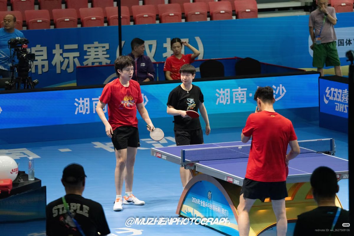 OHgood_32's tweet photo. 🦁🦈🏓 
❤️🖤 https://t.co/GDh5TKHHbZ