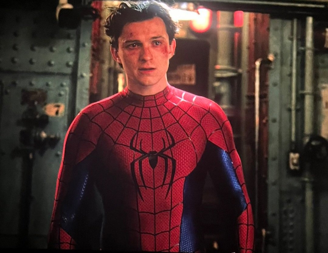 Mcufpl's tweet photo. His face throughout this scene was breaking me https://t.co/Iz6KhaJyPm