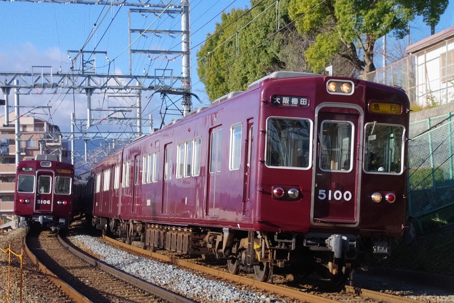 hanchan_055's tweet photo. 5106Fを撮りに行った2022年12月。
意図せず休車直前の5100Fとの離合を撮り、その後銭屋踏切まで歩いたようです。
#5106F #5100F #トップナンバー https://t.co/uSID0rZCcy