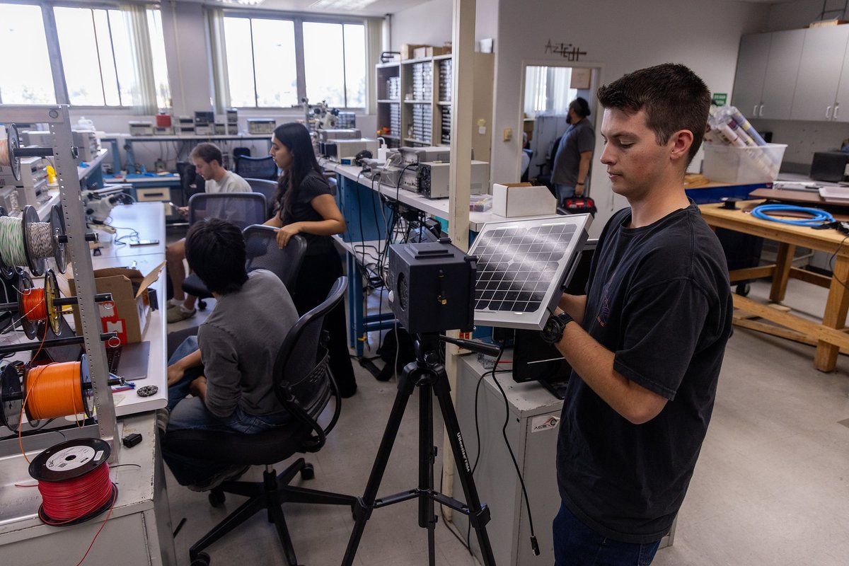 SDSU's tweet photo. The Cal State Apply application for SDSU is open! 🎉 For the first time, students can begin filling out their CalState application early and have it ready to submit when the priority application period opens Oct. 1. https://t.co/b5lcd508kr