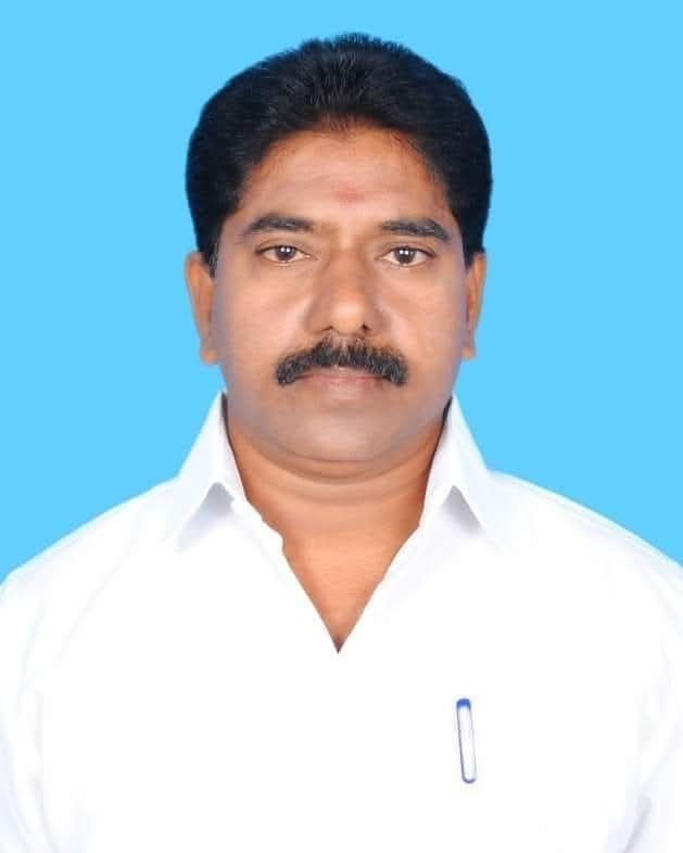 ssvijk's tweet photo. #பிறந்தநாள்_வாழ்த்துக்கள்* 💐💐💐💐💐💐 

இன்று (08.08.2026) பிறந்தநாள் காணும் கடந்த 15 வருடமாக இந்திய ஜனநாயக கட்சி வளர்ச்சிக்கும், பார்க்கவகுல முன்னேற்ற சங்கத்தின் வளர்ச்சிக்கும் பெரிதும் பாடுபட்ட அன்பு சகோதரர் #சபா_ராஜேந்திரன் அவர்களுக்கு இனிய பிறந்தநாள் நல்வாழ்த்துக்கள்*

ச​கோதரர் அவர்கள் நிறைந்த செல்வமும், வளமான வாழ்வும், அதிகமான மகிழ்வும், நோயில்லா உடலும் பெற்று மென்மேலும் வளர்ந்திட எல்லாம் வல்ல இறைவனை வேண்டுகிறோம்*. 

வாழ்த்துக்களுடன், என்றும் பார்க்கவன் சேவையில்

எஸ் எஸ் வெங்கடேசன் 
Sundaramm Foundations 
Sundaramm Homes