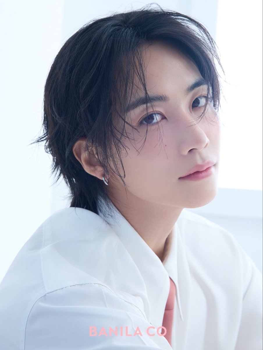 minghaocheoI_'s tweet photo. THIS JEONGHAN PIC OH MY GOD.... hes so beautiful https://t.co/lkoGLr507n