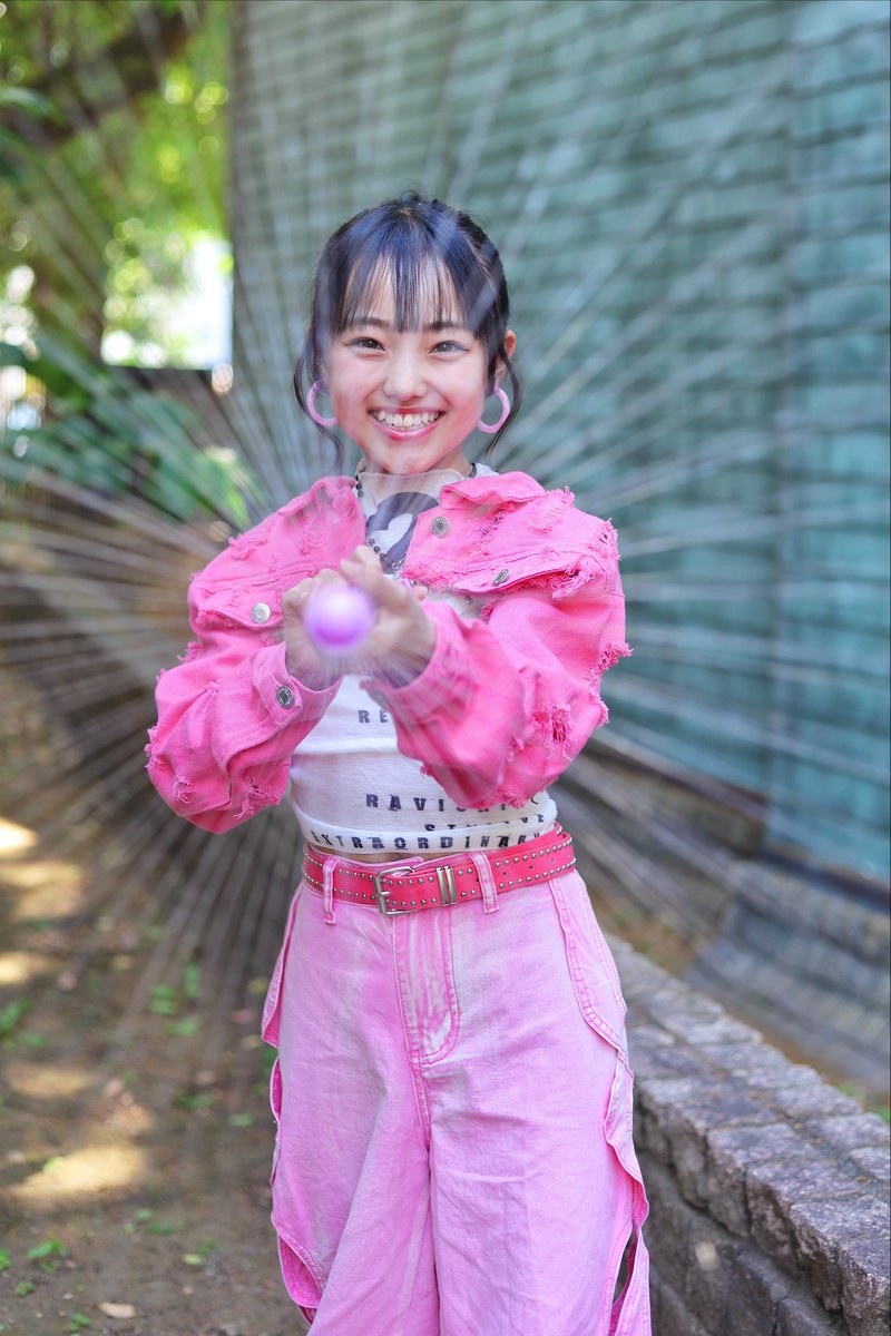 うさぎちゃん台座 ピンク スフィア 丸玉 各1880円→ うさぎちゃん台座