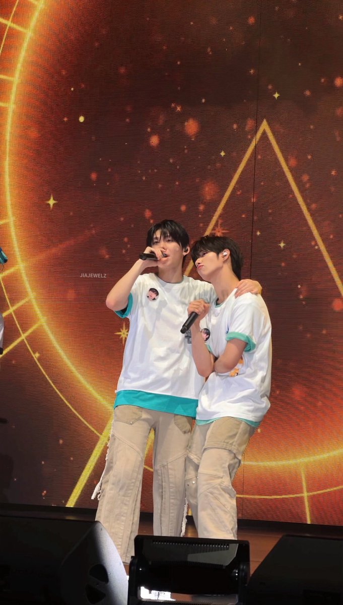 jiajewelz's tweet photo. 260802 #THE_FIRST_SPARK_IN_TAIPEI

#JL #제이엘 
#HAN #박한 https://t.co/BijiQjmd0d