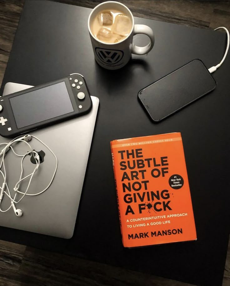 TheModernLegacy's tweet photo. Accessories of a man. https://t.co/pL290MhGz4
