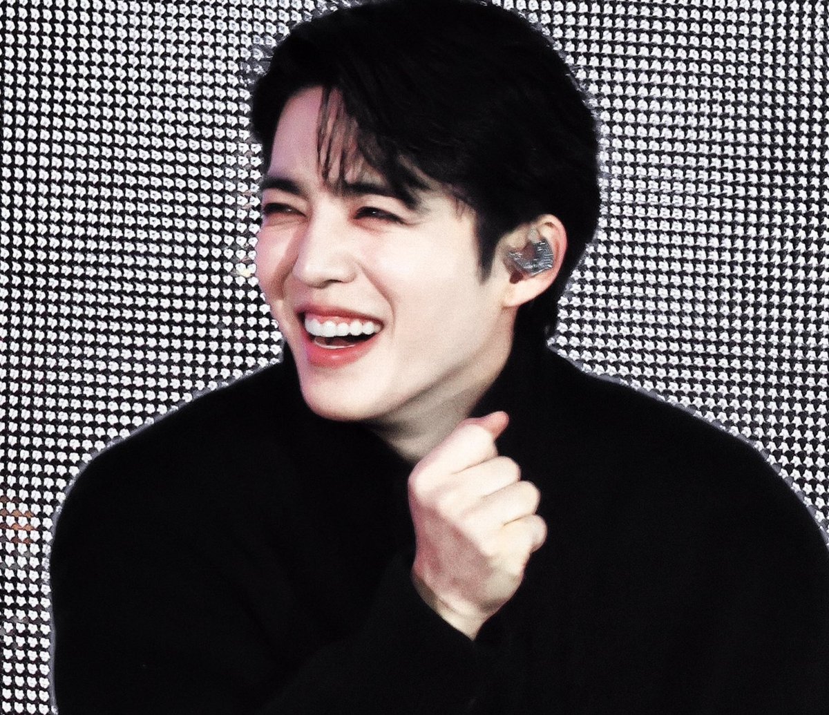 elletrolux's tweet photo. ⠀:¨ ·.· ¨:⠀
⠀ `· . ୨୧ - Loving you took away my fear of being alone, because today you are my home. ⊹ ࣪ ˖ ୨ৎ
#HAPPYSCOUPSDAY #에스쿱스 https://t.co/jX9lotGAZJ