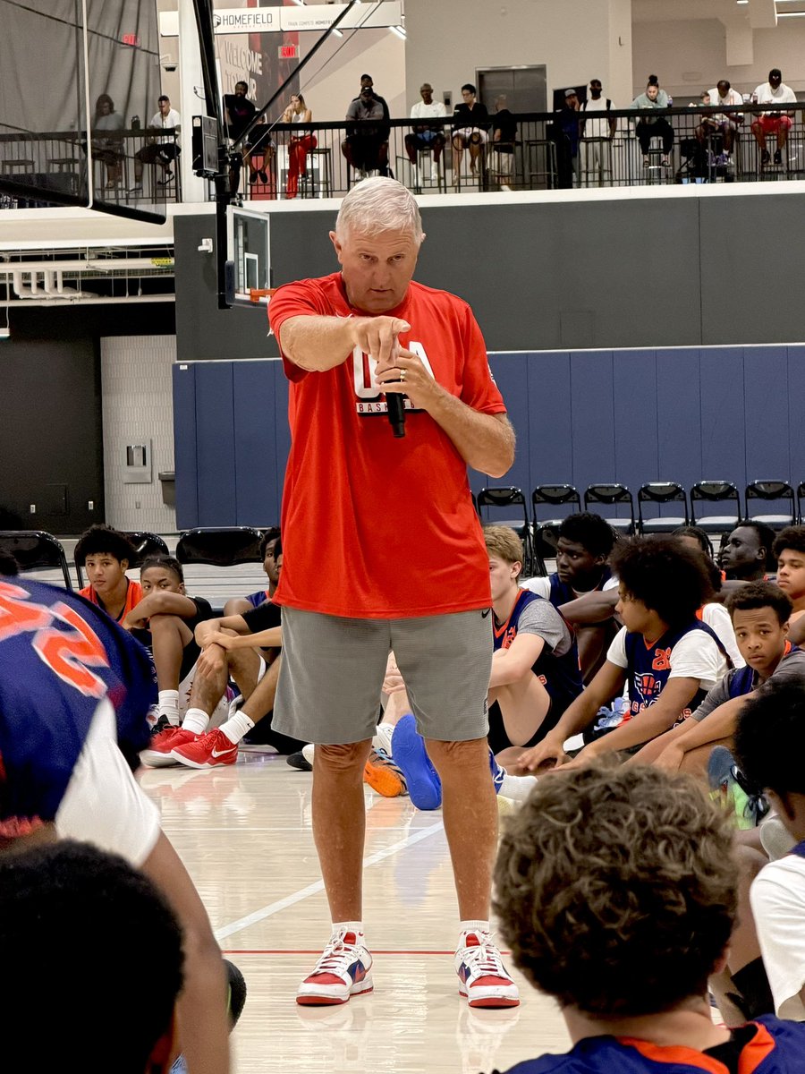 GradyMajors's tweet photo. 1. Learn how to compete 
2. Learn how to compete at a high level
3. Learn how to compete at a high level all the time 

@CREI_Adam @dshow23 @usabasketball @usabjnt https://t.co/vXhouDA0dS
