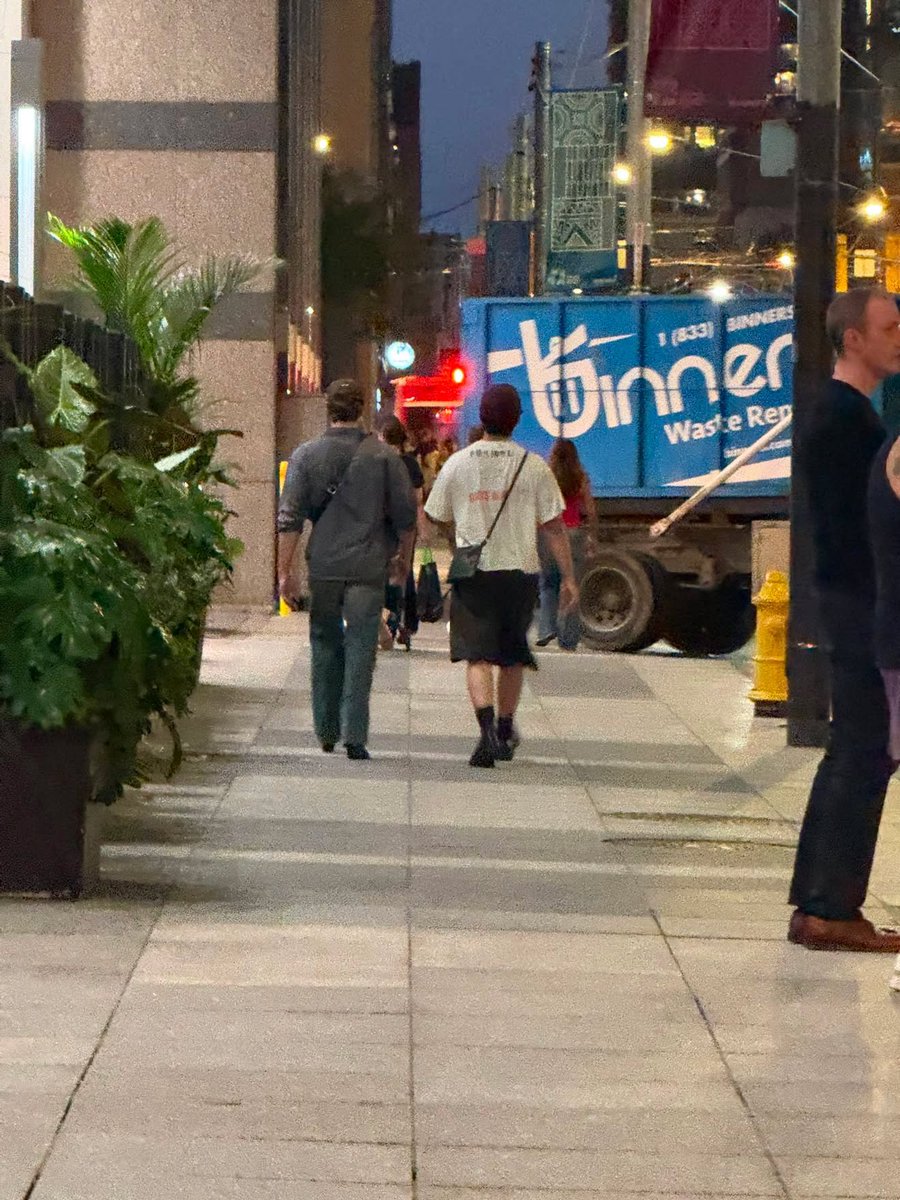 ConnorStorrieCA's tweet photo. Connor and Hudson spotted in Toronto moments ago. Thanks to a fan who sent us the pic over IG but wishes to remain anonymous 🫶🏻 

She did have a quick interaction with them and said “Connor, his smile would heal you.” https://t.co/gkvZLA6rF1