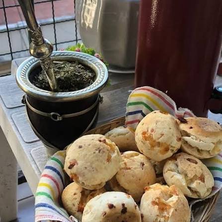 dalcupobaratro's tweet photo. Using only food, where did you grow up? https://t.co/X2mgvvrau6