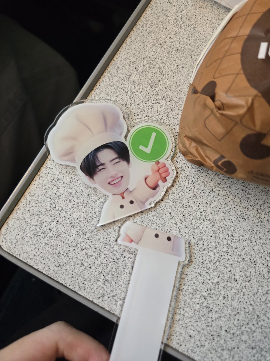 xiaohooni tweet picture
