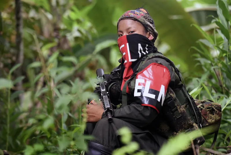 AnaliseGeopol's tweet photo. 🇨🇴 Grupo guerrilheiro colombiano Exército de Libertação Nacional (ELN) promete resistir com luta armada ao governo de extrema-direita do presidente Abelardo de la Espriella, que assumiu a administração da Colômbia em 7 de agosto de 2026. https://t.co/A8xHykzj2s