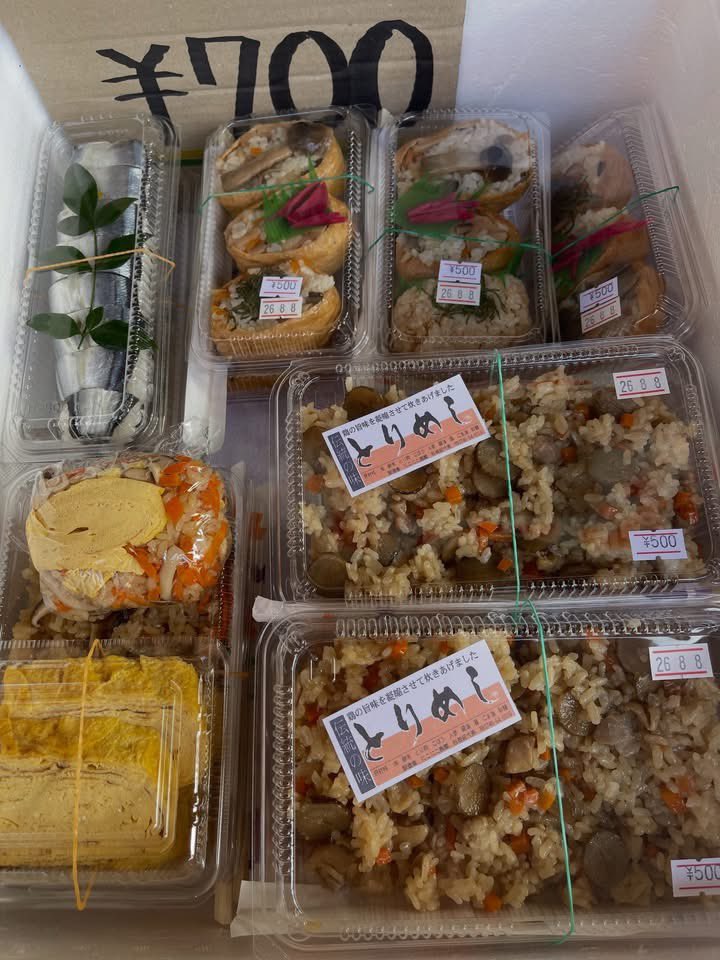 lookgaki's tweet photo. 十津川村の恵み・美味しさを
　まごころ込めて手作り💝

✨にこにこ農園・あさいち
奈良県十津川村🔸道の駅 十津川郷
♨️足湯横で 毎週土曜日 🤗元気に営業中🎶 https://t.co/WJfHjxl9Vd