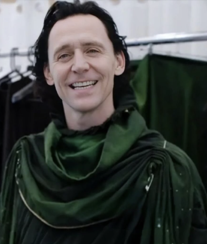 bluemintues's tweet photo. Tom Hiddleston will reportedly have 2 or 3 scenes in 'AVENGERS: DOOMSDAY'

One scene is obviously with Steve Rogers. Before season 2 and after season 1 of LOKI, he visited Steve Rogers when James Rogers was born. He then moved them to Fantastic Four universe

Second scene is Negative Zone involvement. Loki will be killed off screen which was said last year and this negative has to do with Loki and Fantastic Four

Third scene could be either a post credit scene where he's actually alive or final act where Loki comes from Valhalla 👀
