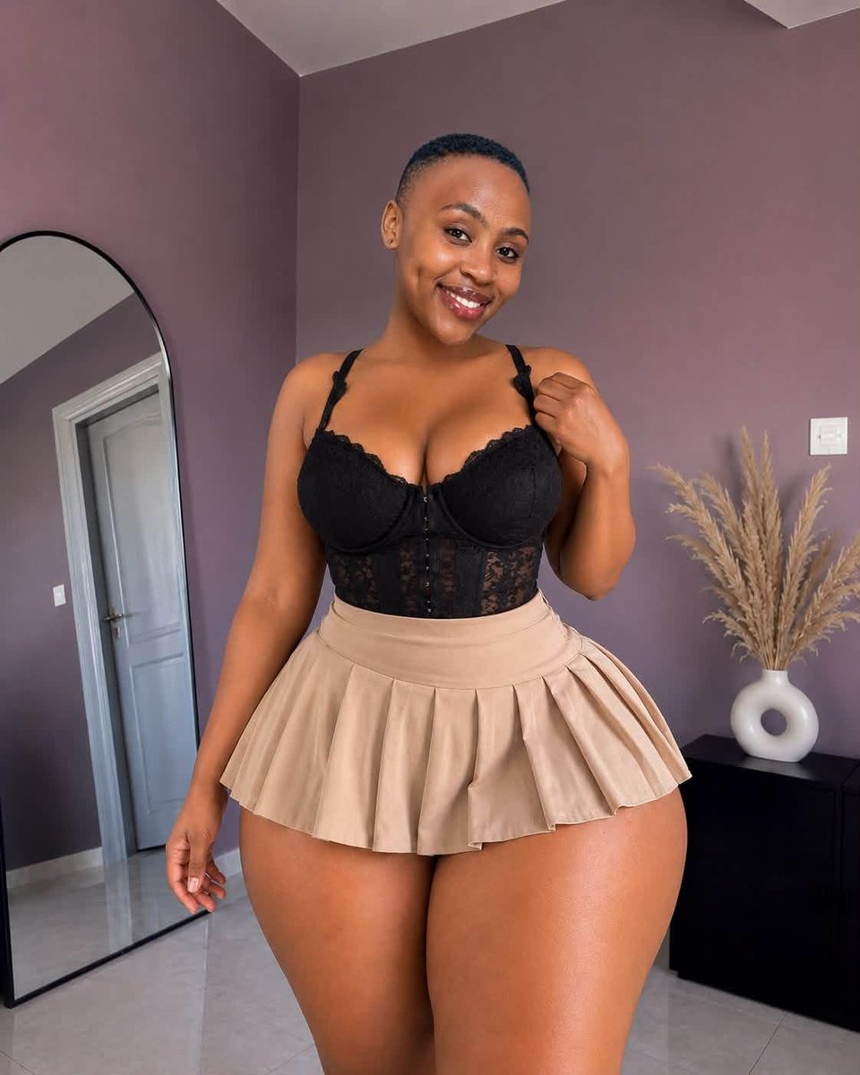 sowetofinestSA's tweet photo. This is what elite looks like
#HotGirl #BeautifulWoman #SassyAndClassy #SummerVibes #InstagramModel #Trending #BeautyQueen #HotAndBothered #Viral #ConfidenceLooksGoodSoft #SowetoFinest #10KLoading https://t.co/RtGmWCwTmi