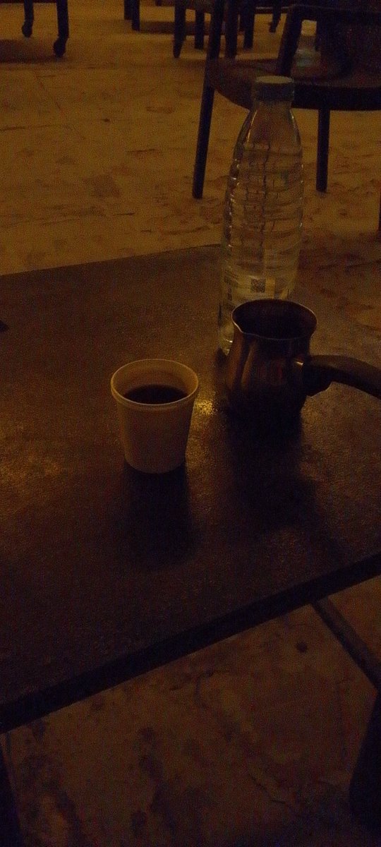 pxzqin's tweet photo. تسقي العقول سلافة ممزوجة 
بمرارة تعلو على كل العسل https://t.co/zDqiDyosYJ