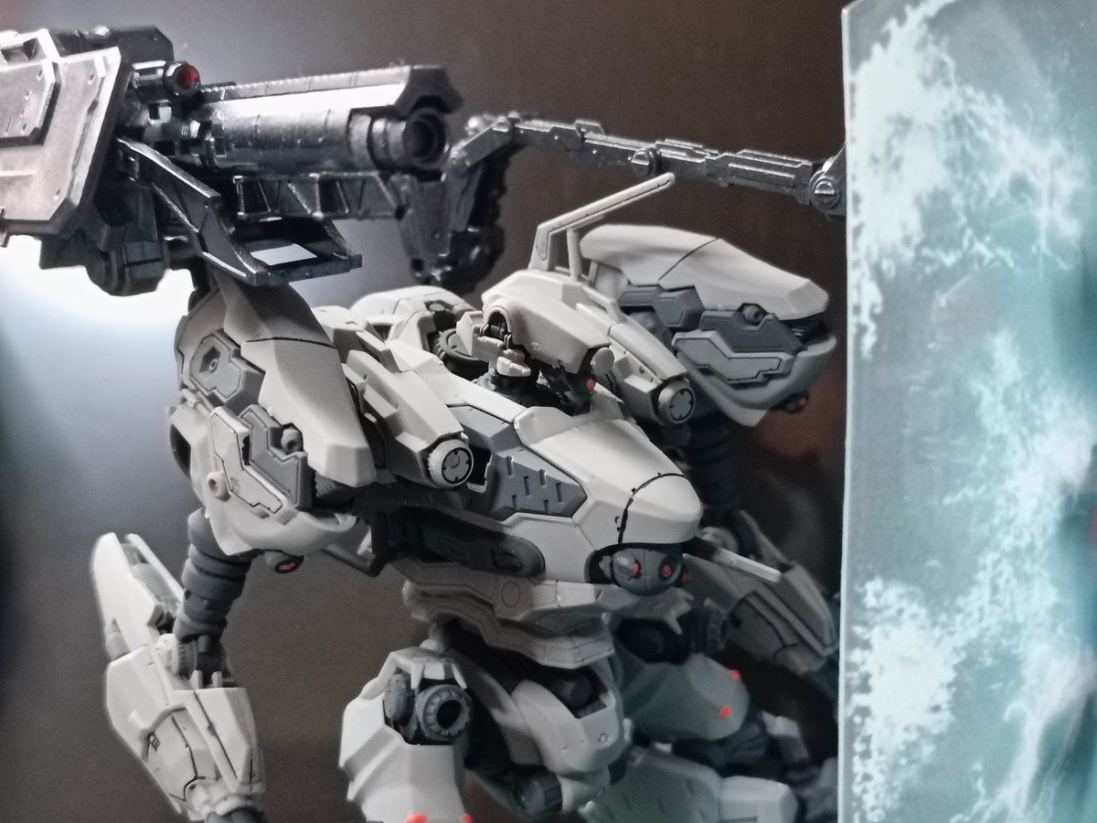 dragoncrow3's tweet photo. #プラモデルライフ
#30MMAC
ローダー4(617仕様)完成!!ハウンズの前衛を担っていた。4枚目はストーリートレーラーのカタフラクト撃破シチュ再現風に。 https://t.co/TjJmrm22Ag