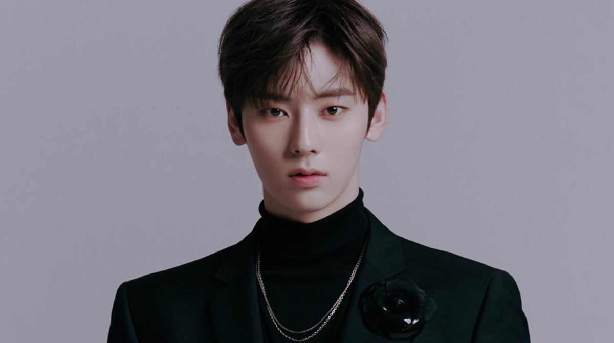 TOP100KPOP's tweet photo. Happy 31st birthday to MINHYUN! 🥳🎉 https://t.co/7ENTh3n2R2