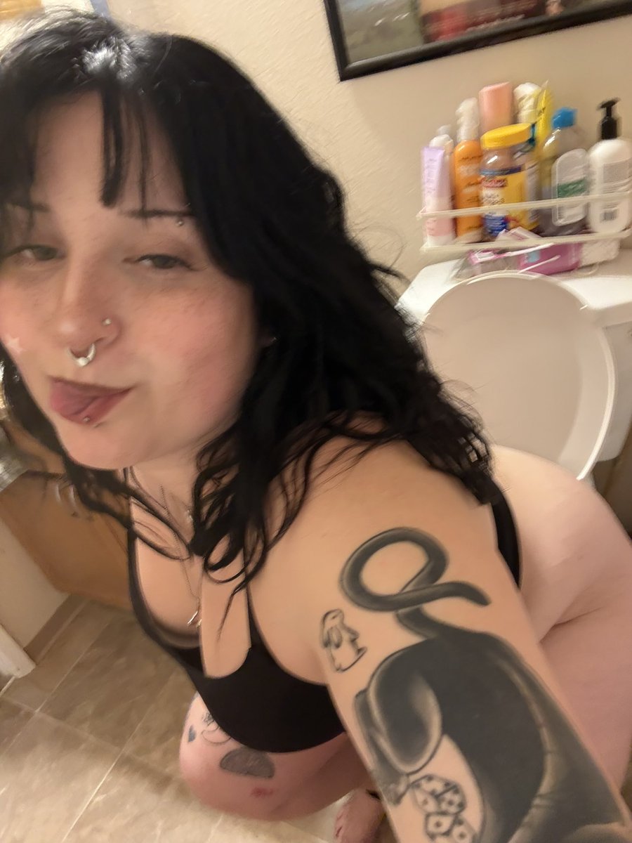 LogGoddess tweet picture