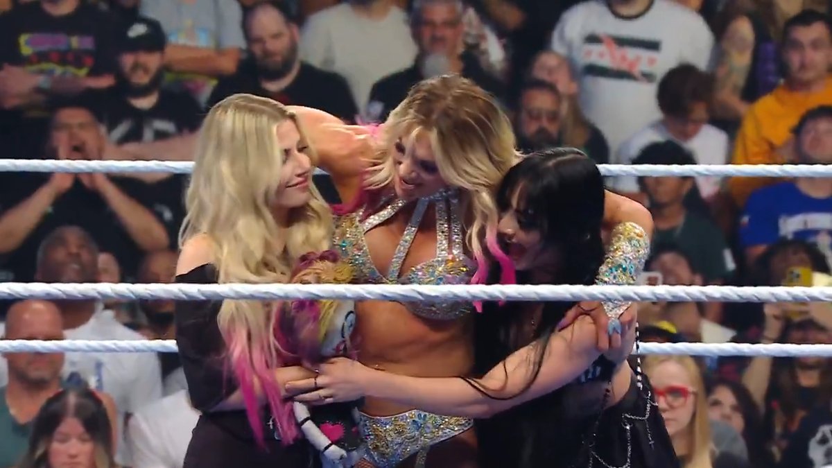 FalseFinishHQ's tweet photo. Sources indicate to False Finish that Charlotte Flair requested to have Tatum Paxley join her and Alexa Bliss on #SmackDown https://t.co/h52UTO3T5r
