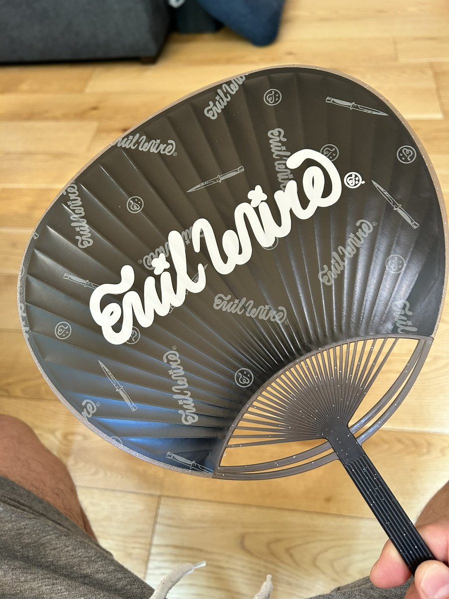 ITO94065996's tweet photo. KOOLなうちわでCOOLだぜ!
#evilwire https://t.co/4BgXdWCwut