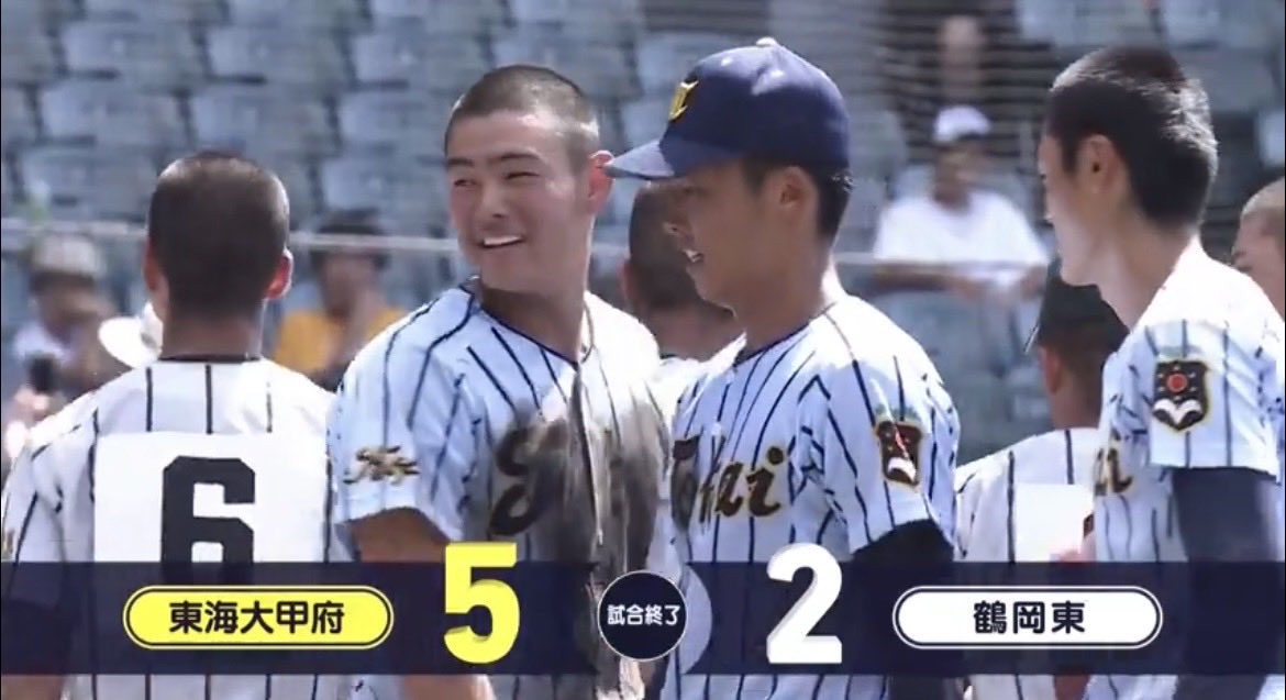 general_basebal's tweet photo. 「一番安いヤツでいいんだけど……」

東海大甲府の4番・伊沢拓真は、
野球道具を頼むとき、母にそう言った。

母は「みんなと同じ物を買いなさい」。

鶴岡東戦で2本の適時打。
11年ぶりの夏1勝。

「少し恩返しになったかなと思います」

母のオムライス。

#高校野球 https://t.co/nvREaz5WgN