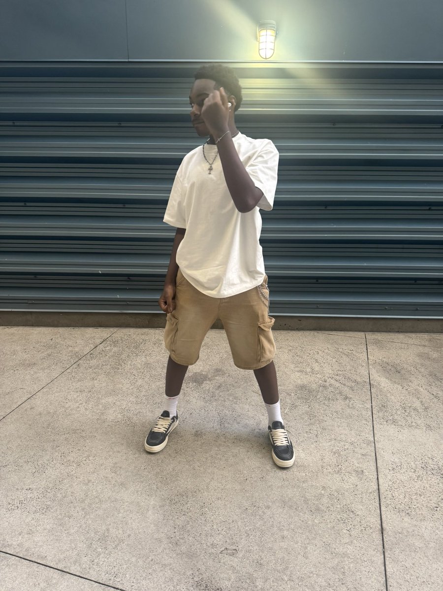 KINDOFTHEONETRE's tweet photo. hey twitter https://t.co/dWSUmQIX19