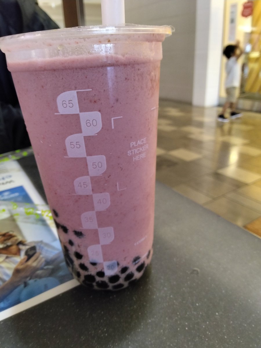 KikoStarlight's tweet photo. Boba :3 https://t.co/8AxBmok0em