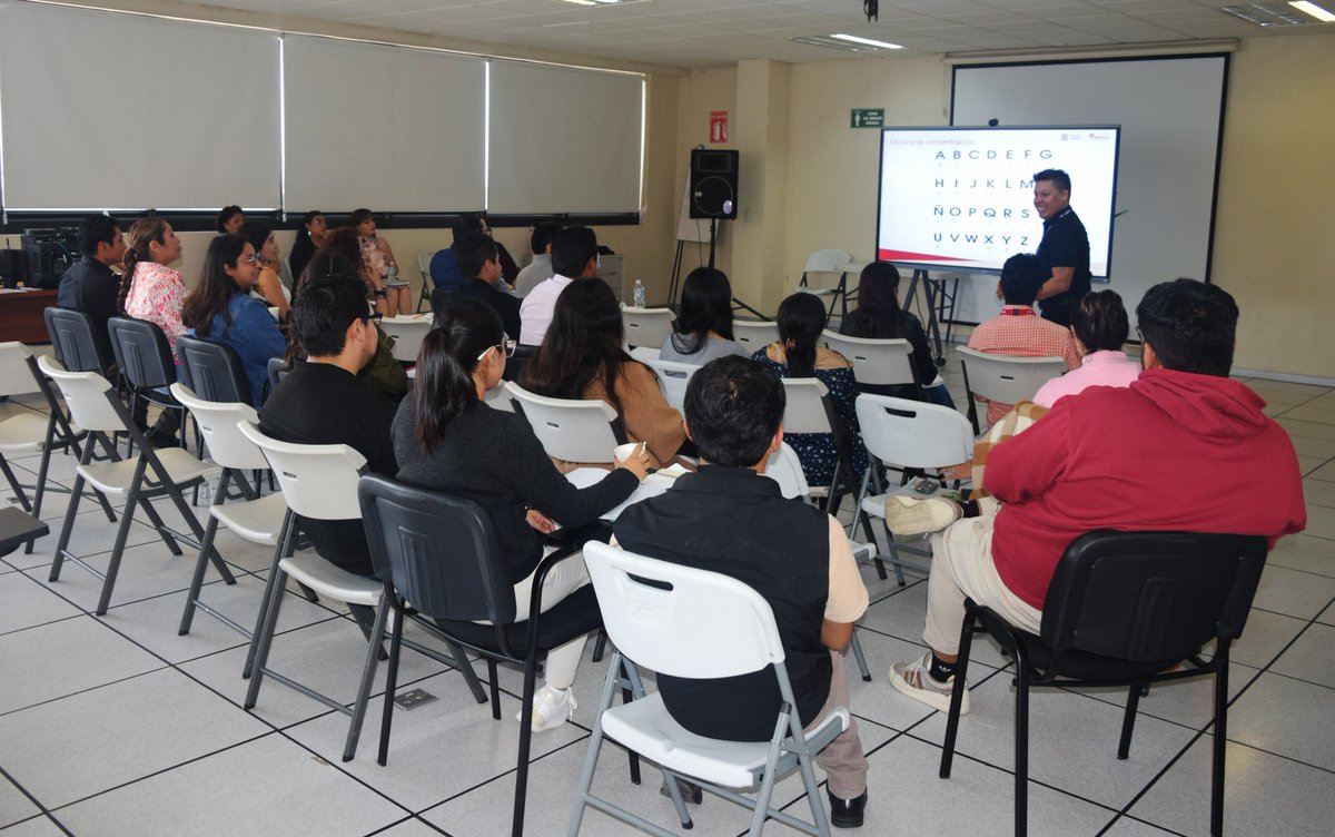 ContraloriaGEM's tweet photo. Crecer como institución también es acompañar a quienes se suman a nuestro equipo.

A través del Curso de Inducción, las personas servidoras públicas de reciente ingreso conocieron nuestra cultura organizacional y las herramientas para desarrollar sus funciones y sumar capacidades https://t.co/Frh05xdcDM