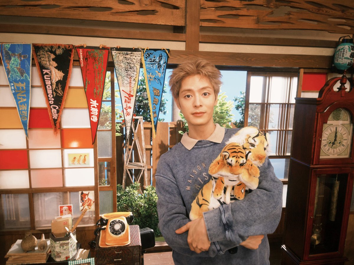 akihisa_shiono's tweet photo. 本日19:00〜
「#嗚呼みんなの動物園」🐅

スタジオゲストとして出演いたします！

是非ご覧ください♪

#塩野瑛久
@minnano_zoo_ntv https://t.co/i9KJCN9Mmh