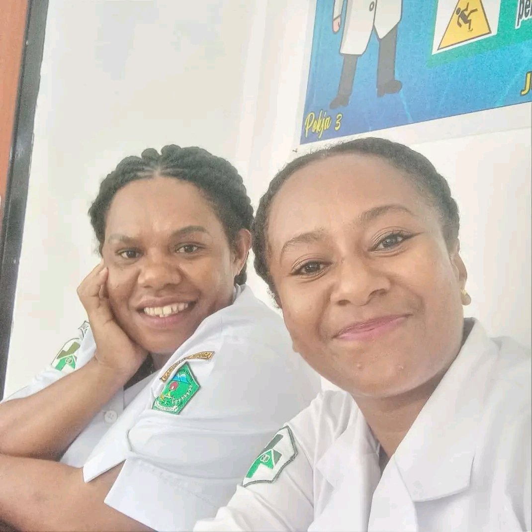 Mulimeke's tweet photo. Kaka sus ❤️♥️🫂 https://t.co/BQhyeeutmu