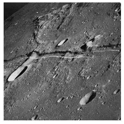raythewarchief's tweet photo. @Kryptotajeer We can look up and see the crack with a telescope. We have proof https://t.co/kYSti6pdp2