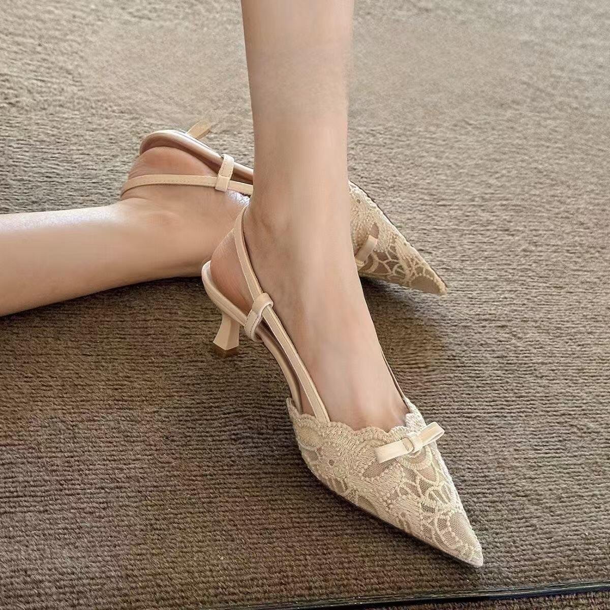 siddhu_malage's tweet photo. Yes, these are very beautiful high heels, because they look great on my feet. https://t.co/O89iXb3gW8