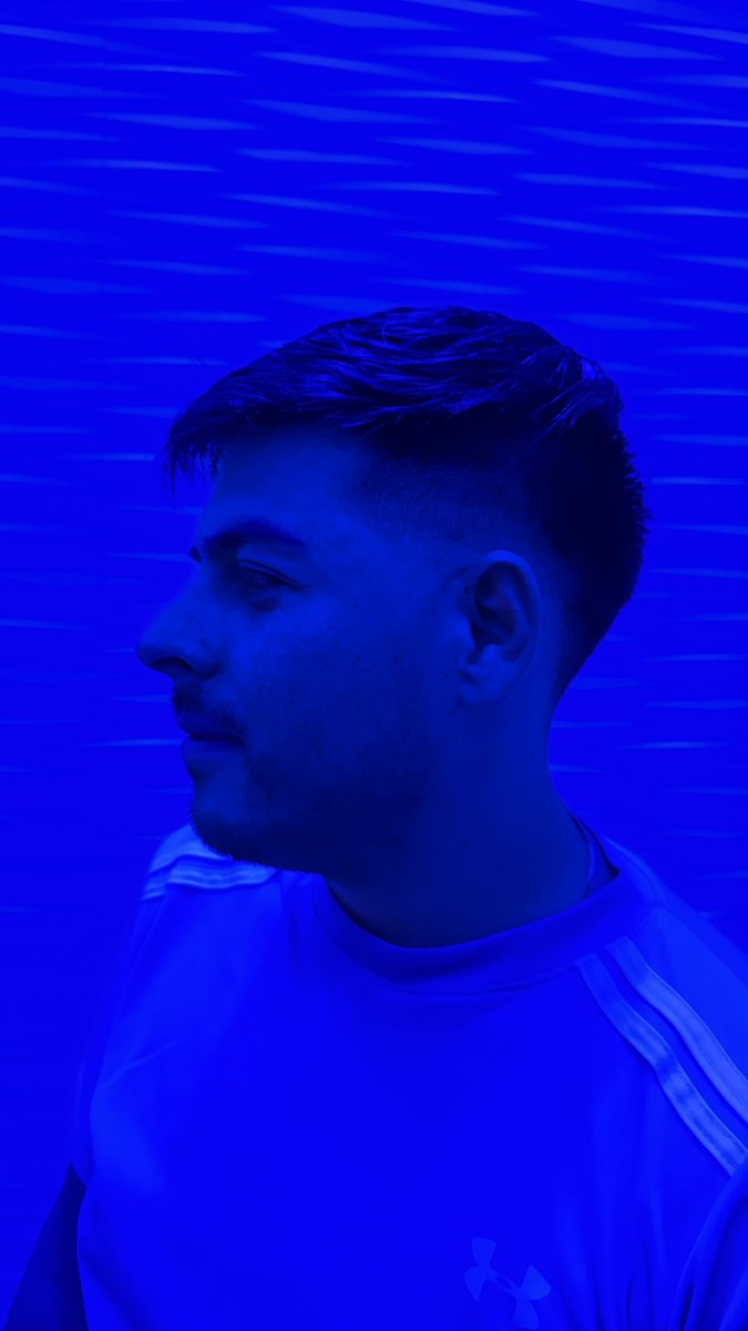 Osnalgon's tweet photo. Cortecito nuevo #blue #stylist #gaygdl #seguidores #momsonn #शिवजी_की_सत_साधना_करो #altın #ف��لڈ_مارشل_امن_کا_پاسبان https://t.co/9Wds1O0MUJ