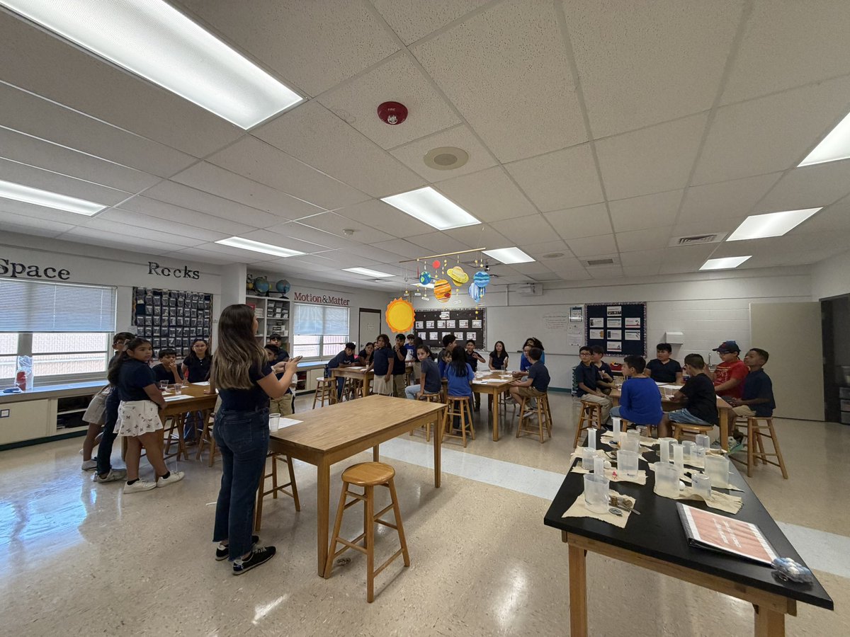 SDavila_MCE's tweet photo. When 4th-grade powers combine, scientific magic happens! We brought our classes together today for a collaborative science lab on the states of matter. So thankful to have such great and supportive colleagues on our 4th grade team! 👩‍🔬 🧊 ☀️ 
@NoraMacias_MCE @MHerna_MCE https://t.co/M1qaIMtJD7