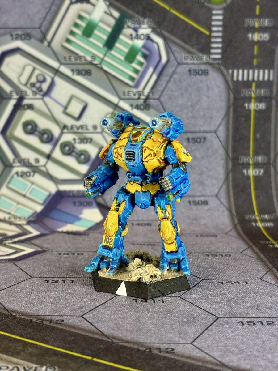 APOLLONjp's tweet photo. バトルテックから
2nd McCarron's Armored Cavalry -マッカロン第２装甲機兵団
Tian-Zong
Pilot: Damian Ling
32世紀、カペラ大連邦国開発の最新機は被弾率を大幅に低減するステルス装甲を装備
対なるガウスライフル＆軽量PPCという驚異的な破壊力をもって、シャドウ小隊での運用を想定
#battletech https://t.co/CjzIxCTUlE