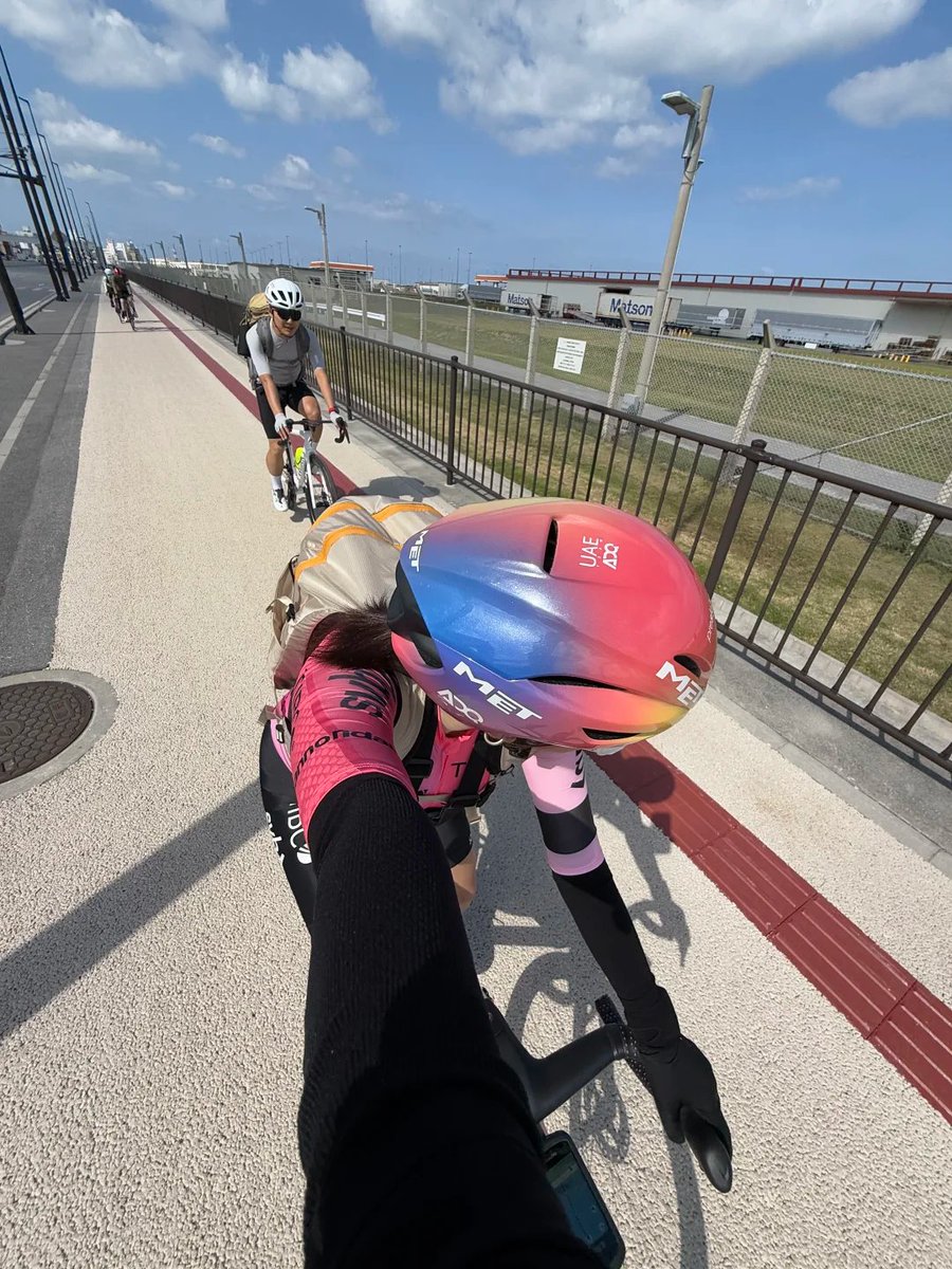 0901rico's tweet photo. 約100kmの沖縄ライド。
アメリカンビレッジ、残波岬、万座毛を巡り、Banta Cafeで休憩。
海沿いの景色を楽しみながら走る時間は、本当に最高でした。
#沖縄ライド #サイクリング #ロードバイク #自転車旅 #ツーリング #絶景ライド https://t.co/hnE35G8Ygq