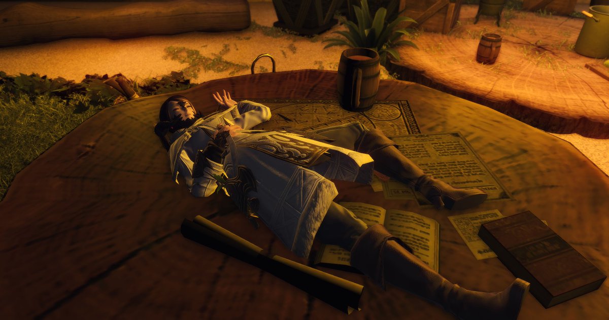 rmtytyty's tweet photo. A long day of adventuring can be tiring! I might take a small nap here : ) https://t.co/ueLhbK9N1d