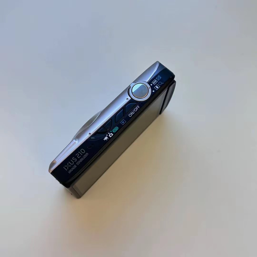 nichapacamera's tweet photo. Canon ixy10s/ixus210🐰รุ่นฮิตในTikTok
📍สามารถถ่ายภาพความละเอียดได้ที่ 14.1 เมกะพิกเซล
🛍️แฟลช เปิด-ปิดปกติ
🍒ตำหนิ:รอยตามการใช้งานเล็กน้อย

💸Price: 8290.-

(ของแถมน่ารั���ๆ)

#กล้องดิจิตอล #กล้องดิจิตอลมือสอง #กล้องดิจิตอลเก่า #กล้องดิจิตอลคอมแพค #กล้องมือ2 https://t.co/C4jRqODIQK