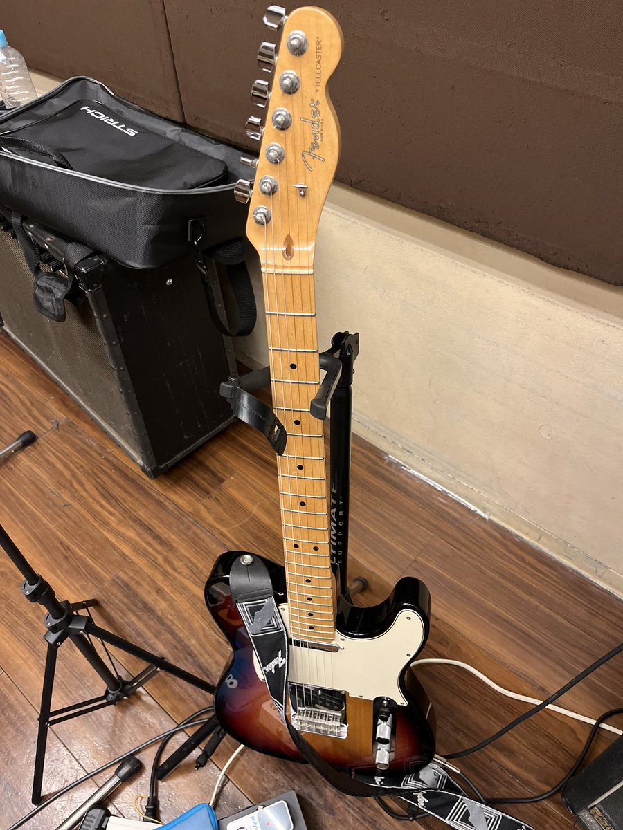 Takuya335's tweet photo. たのすぃ〜‼︎😎
今日は335ではなくテレキャスター https://t.co/gwq9Dg3NPk