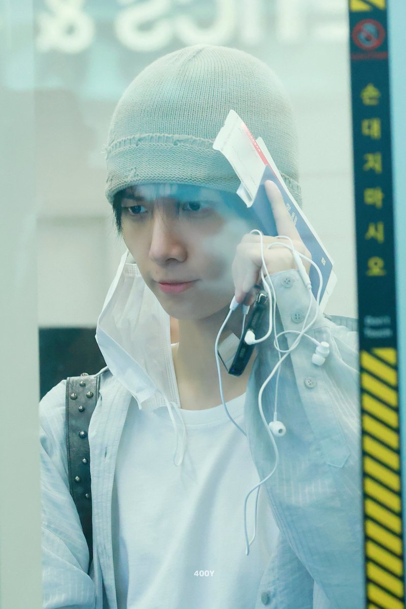 400Y_jh's tweet photo. 260808 ICN
안면인식 영원히 안 됨ㅋㅋ

#보이넥스트도어 #BOYNEXTDOOR #명재현 #JAEHYUN https://t.co/lP61rGaSW0