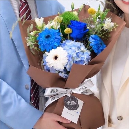 babybside_2's tweet photo. ดอกไม้สวยนะคะ💙 https://t.co/srx67Tsk4v