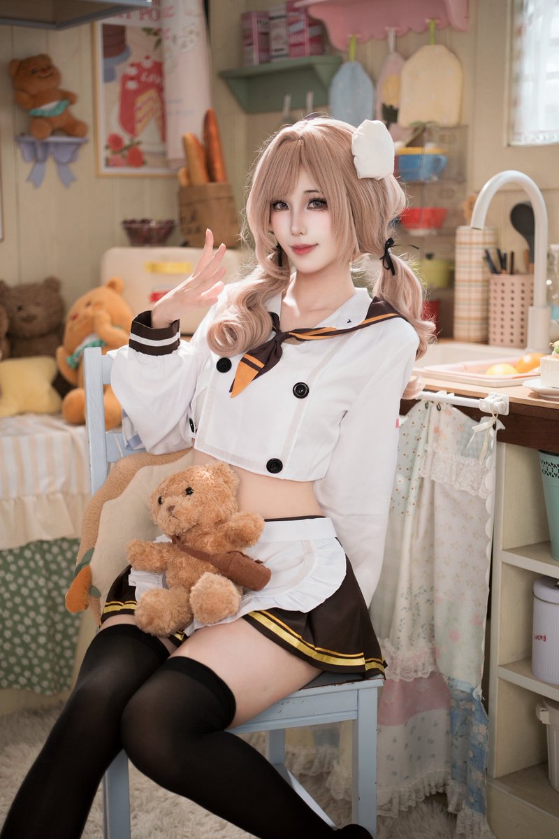 Daieryh4v's tweet photo. 来和布蕾德一起吃甜品嘛🍮#nikke #cosplayㅤㅤㅤㅤㅤㅤㅤ #nikke胜利女神
 #��蕾德 https://t.co/HjpDQssfQ1