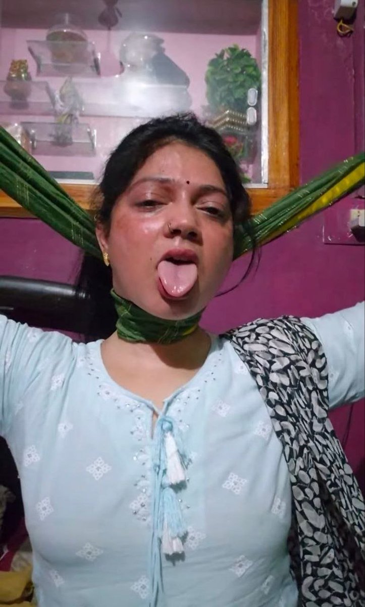 godofloosers's tweet photo. Tum loogu ki hindu randi bahen muj se soone ky liye beek maang rahi hai 🤣 https://t.co/LhWeNabYe4