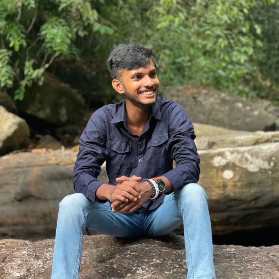 nadeeaaaz's tweet photo. Happiness Is Contagious,And My Smile Shows It All ! 📷📷
.
.
.
.
.
.
.
.
.
.
📷 Capture By - @Unknown
📷 Capture At - @Pandalawa,Ratnapura
📷 Capture On - @Unknown
#nadeeaaaz #ratnapura #sabaragamuwa #srilanka #newtown #pandalawa #waterfall #random #smile #travel https://t.co/au41JQioac