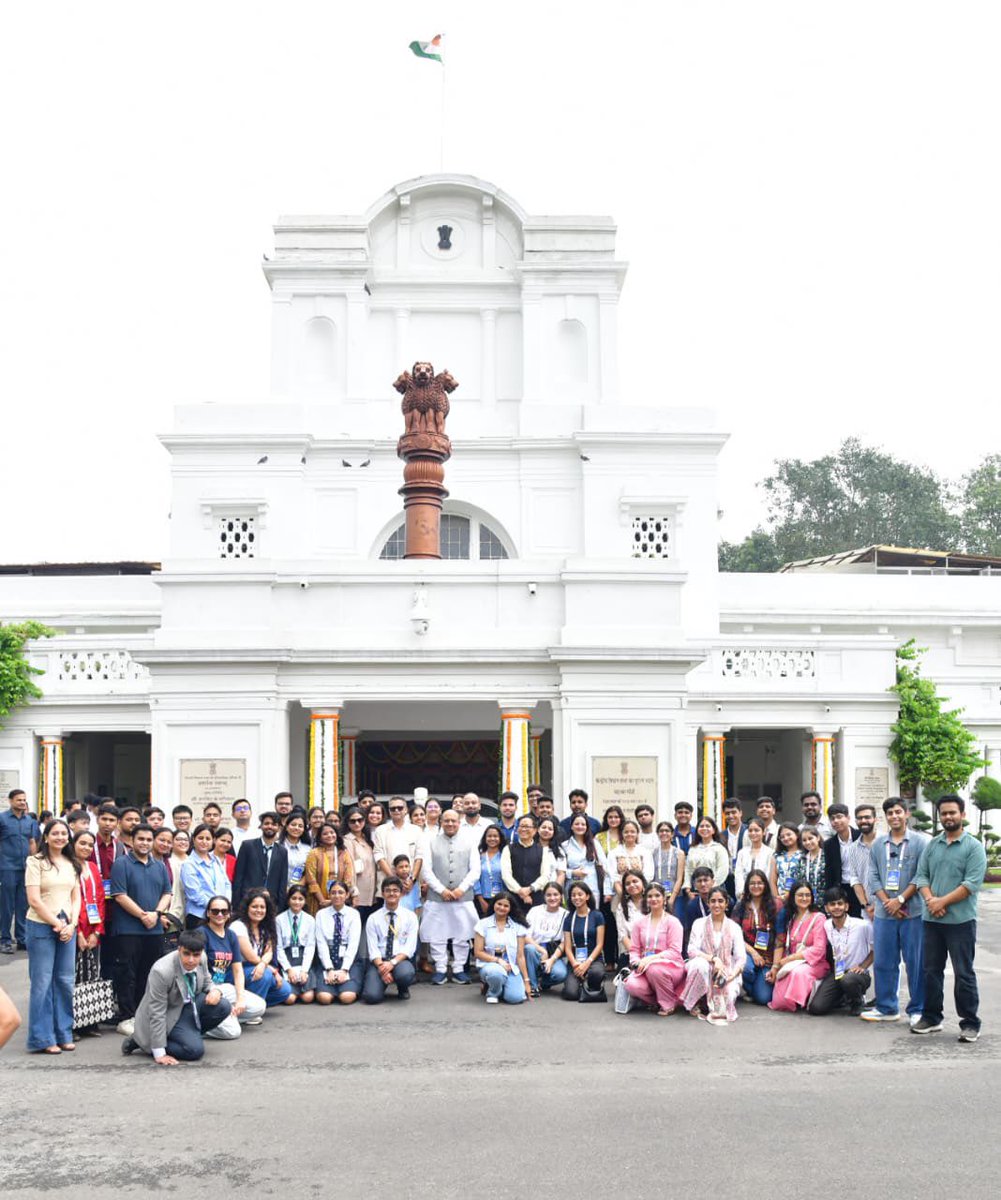 DelhiAssembly's tweet photo. Today, participants of the BRICS Chamber of Commerce & Industry Youth Leadership Dialogue 3.0, an international leadership programme, visited the Delhi Legislative Assembly.

On this occasion, the participants had the opportunity to interact with Hon’ble Speaker Shri @Gupta_vijender Ji and gain insights into India’s democratic institutions, governance, public policy and the role of young leaders in shaping the future.
