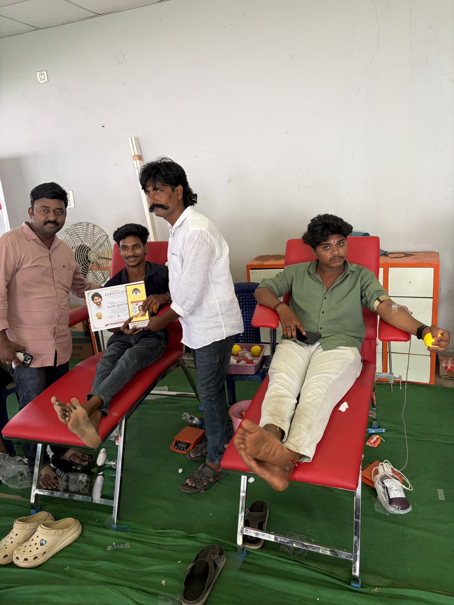 MalikipuramMBFC's tweet photo. Certificates allotted to donors by superstar fans for successful blood donation @urstrulyMahesh
@MaheshFanTrends @MBfoundationorg @ssk1122 #superstar #09Aug #birthdaygift #bob @VaranasiMovie @Variety #blooddonation @MalikipuramMBFC https://t.co/Q1FCtWZ2gN
