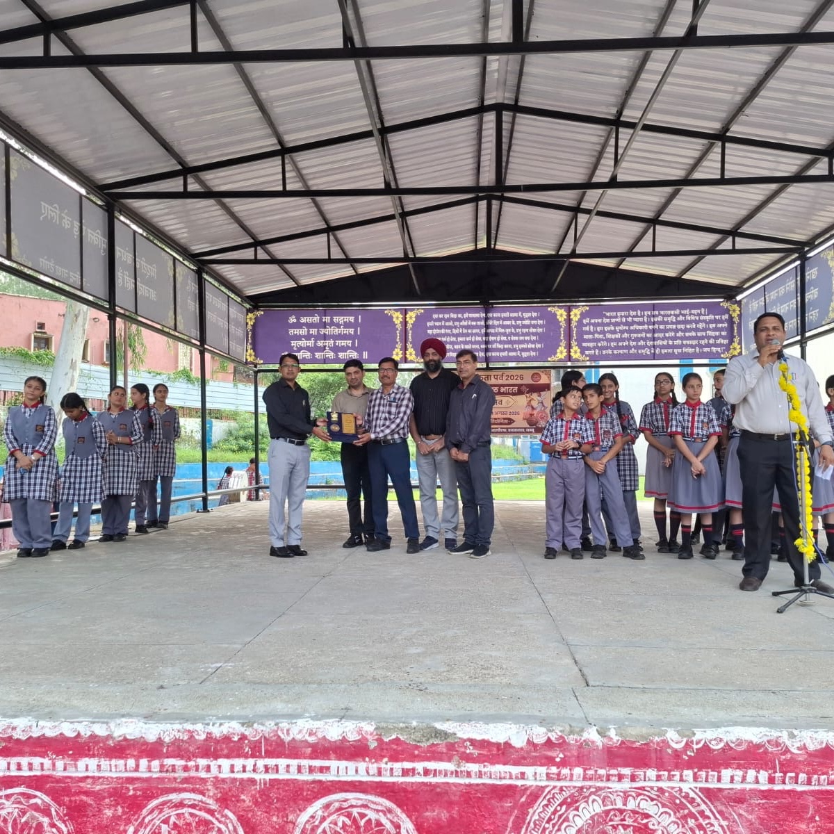 KBantalab's tweet photo. A Proud Moment for PM SHRI KV GC CRPF Bantalab! 
 1st Position among 3 and more Section KVs in Class X
 Best VP/In-charge Principal Award for outstanding contribution to regional activities and academic excellence.
A celebration of excellence &amp; leadership! 
@KVS_HQ 
@kvsrojammu https://t.co/rsltCt80Nk