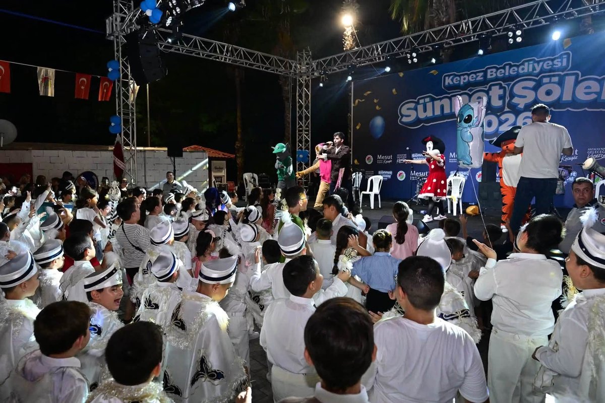 muratzel007's tweet photo. Kepez Belediyemiz tarafından Dokumapark’ta düzenlenen Sünnet Şöleni’ne katıldık.
Çocuklarımızın ve ailelerimizin mutluluğuna ortak olduğumuz bu güzel gecede, heyecanlarını ve sevinçlerini hep birlikte paylaştık.
Bu anlamlı organizasyonda emeği geçen başta Kepez Belediye Başkanımız Mesut Kocagöz olmak üzere tüm belediye çalışanlarımıza teşekkür ediyor, bu özel günü yaşayan evlatlarımıza sağlıklı, mutlu ve güzel bir gelecek diliyorum.