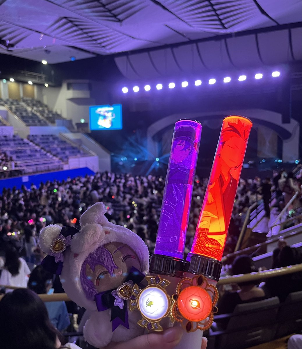 ___adoniss's tweet photo. 너무 떨려요.. （¯꒳¯̥̥） https://t.co/fZoBbgcAzI